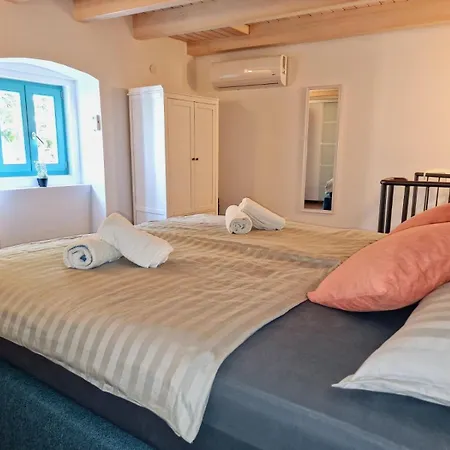 Lassini Apartment *
